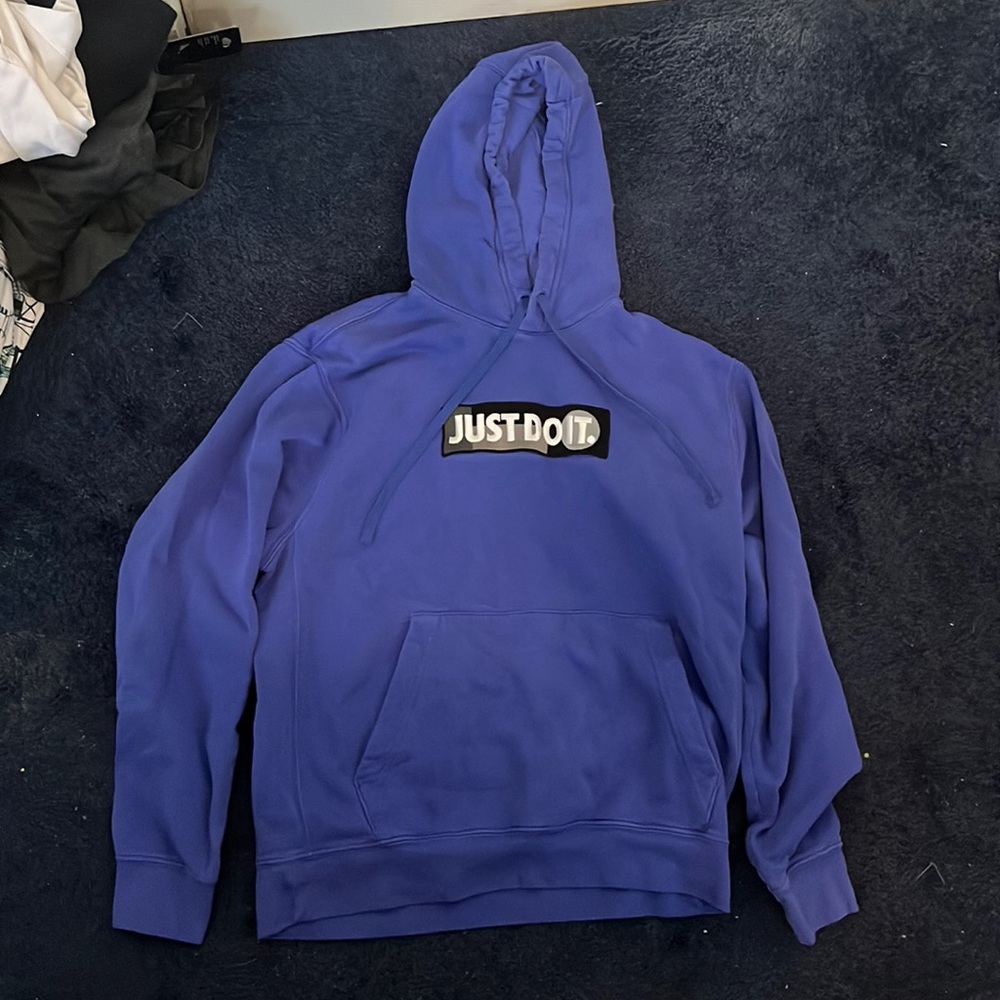 Blue medium Nike sweatshirt